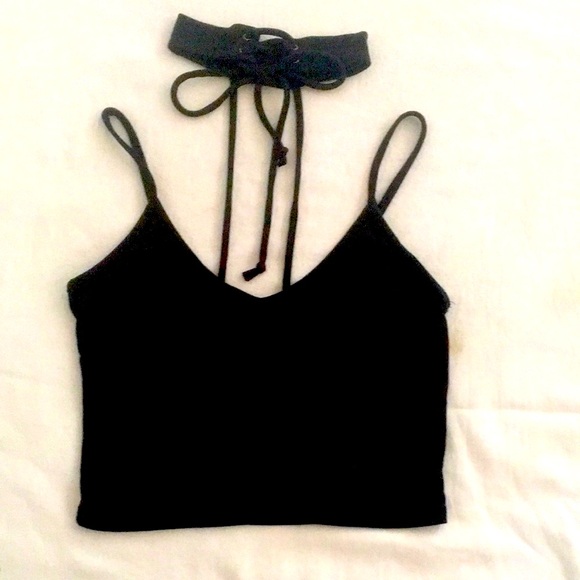 Chocker Collar Crop Top - Picture 4 of 10